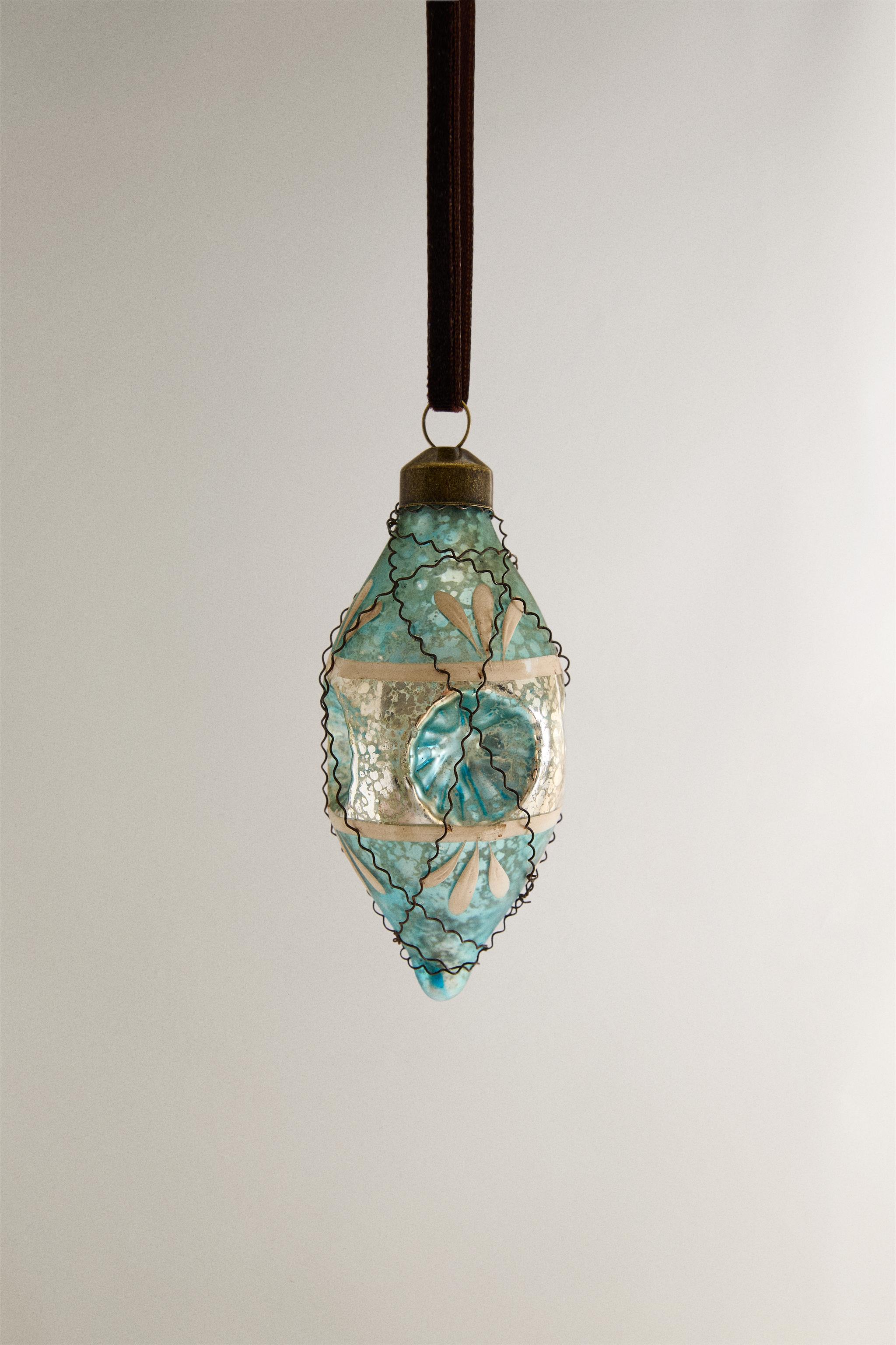 RETRO CHRISTMAS TREE BALL ORNAMENT